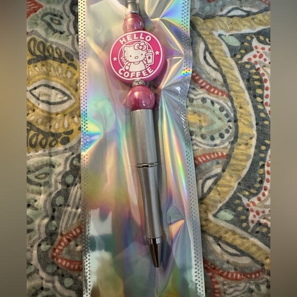 Customize pen done by my 13 year old for her school field trip this year to Wash - Picture 1 of 1